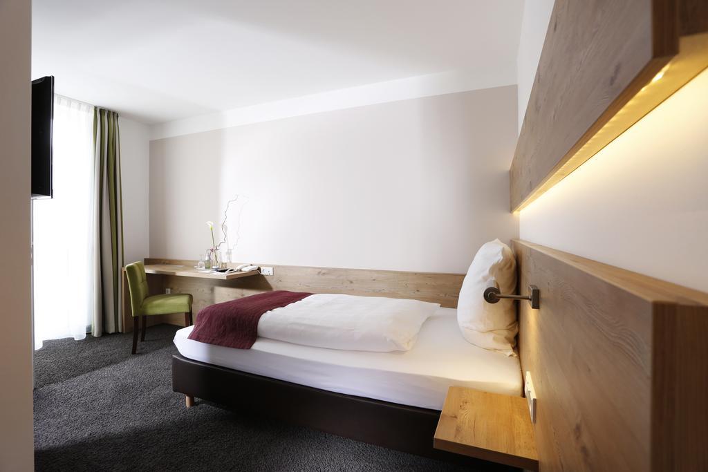 Hotel Sachsenross Nörten-Hardenberg Buitenkant foto